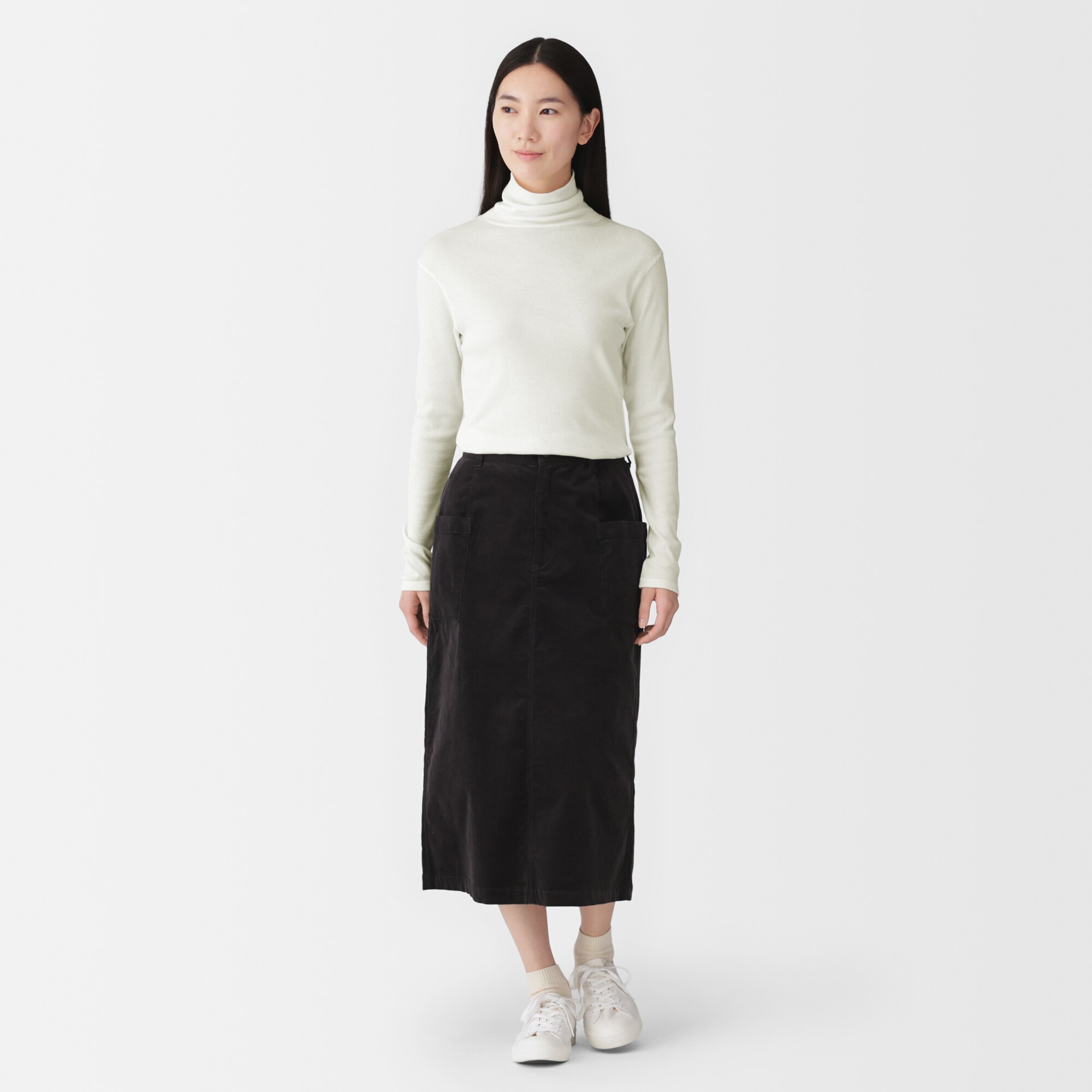 婦人　カシミヤ混リブ編みタートルネック長袖Ｔシャツ