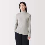 婦人　カシミヤ混リブ編みタートルネック長袖Ｔシャツ