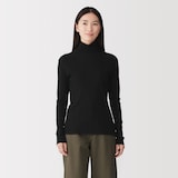 婦人　カシミヤ混リブ編みタートルネック長袖Ｔシャツ