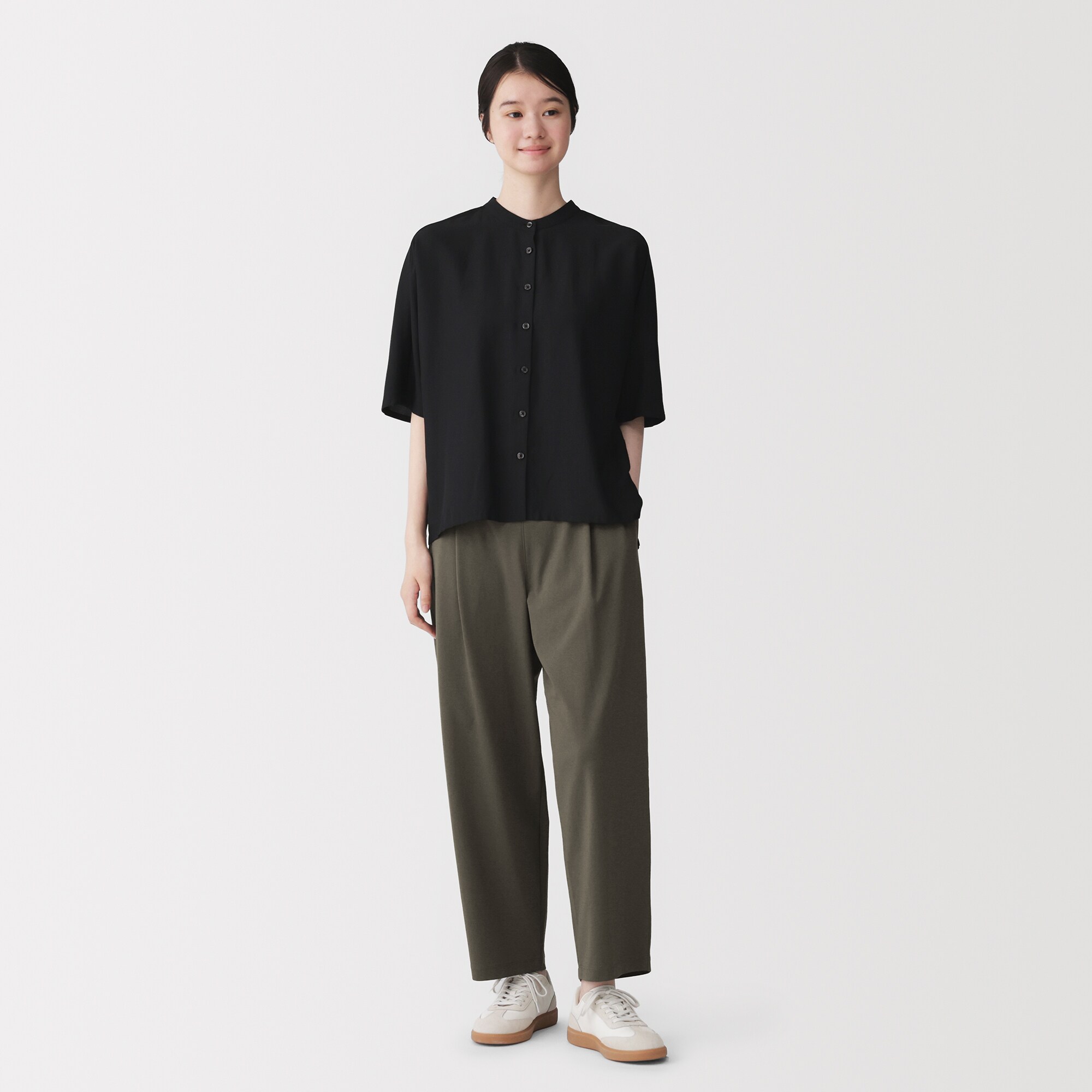 婦人　スムースポンチイージーテーパードパンツ