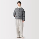 婦人　軽量ダウンポケッタブルノーカラーボリュームブルゾン