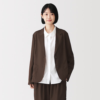 婦人　なめらか　シャツジャケット