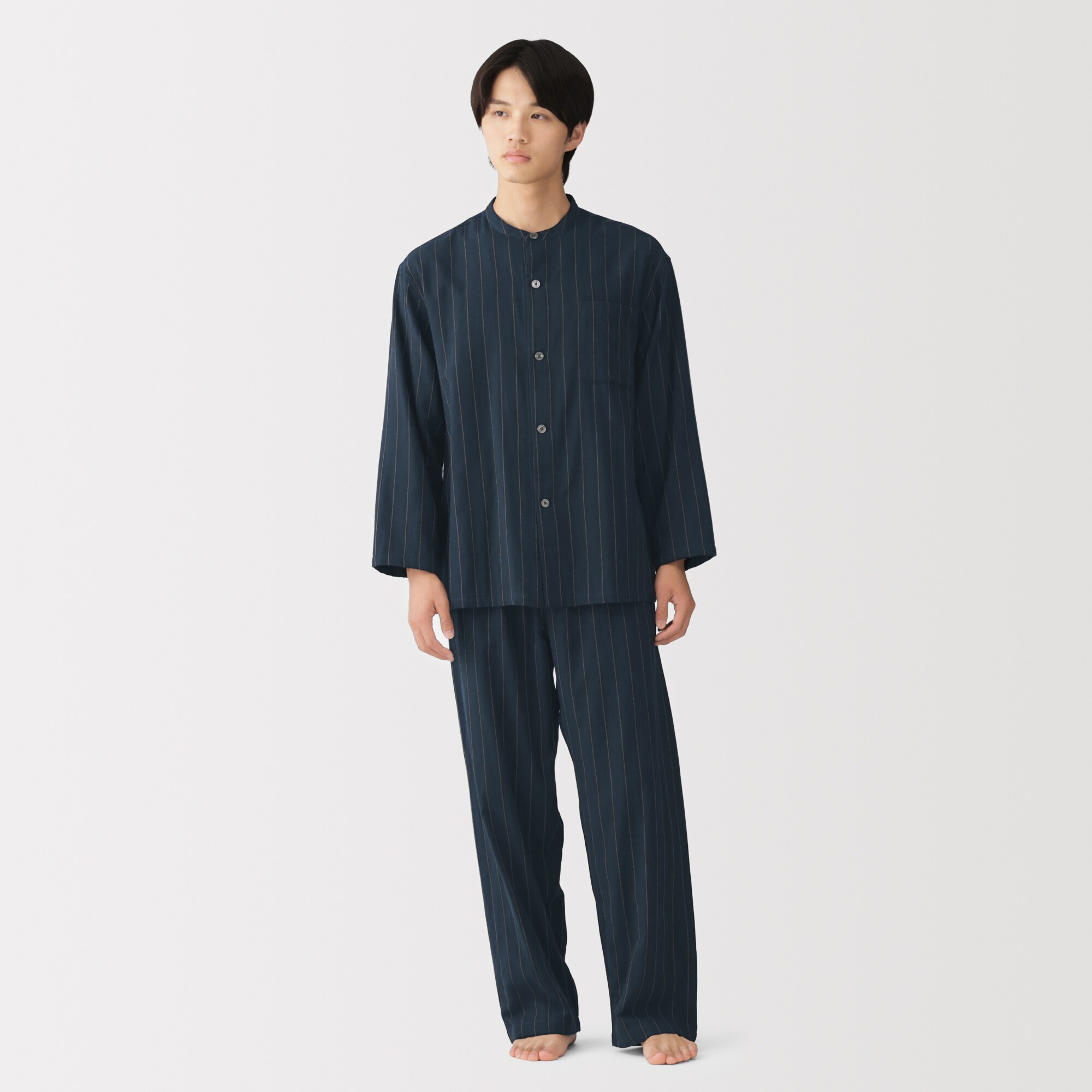 紳士　脇に縫い目のない　二重ガーゼ　スタンドカラー長袖パジャマ
