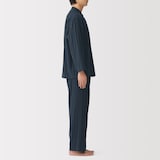 紳士　脇に縫い目のない　二重ガーゼ　スタンドカラー長袖パジャマ