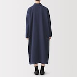 婦人　まっすぐ仕立てた　シャツワンピース