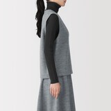 婦人　ウール混ジャージー　Ⅴネックベスト