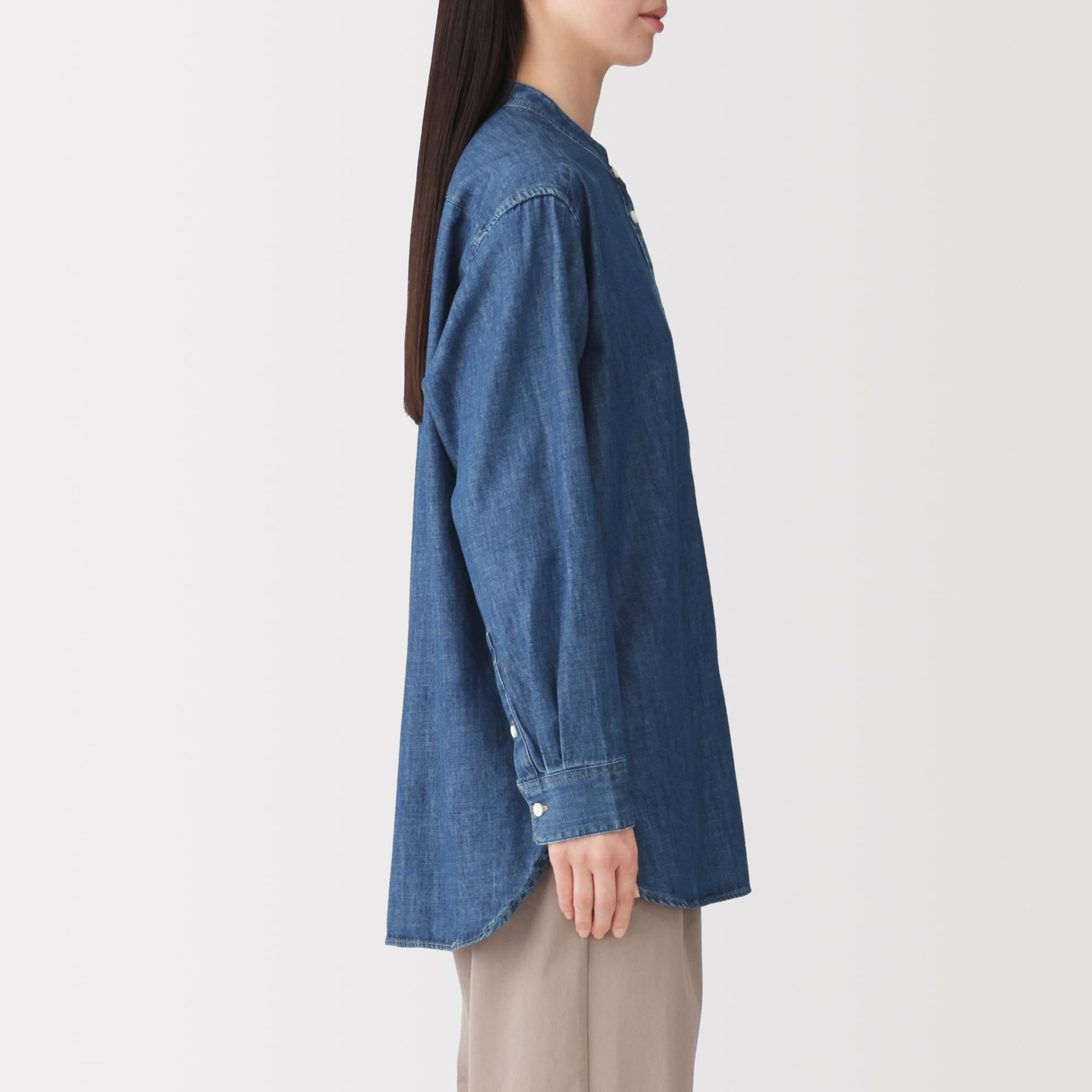 婦人 洗いざらし デニム スタンドカラー長袖ロングシャツ | 無印良品