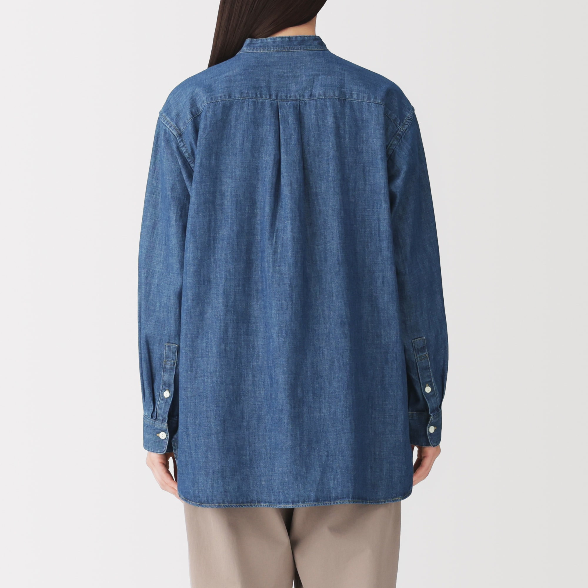 無印良品 婦人 洗いざらし デニム スタンドカラー長袖ロングシャツ | 無印良品