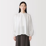 婦人　まっすぐ仕立てたブラウス