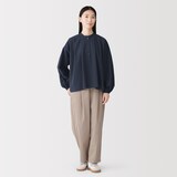 婦人　まっすぐ仕立てたブラウス