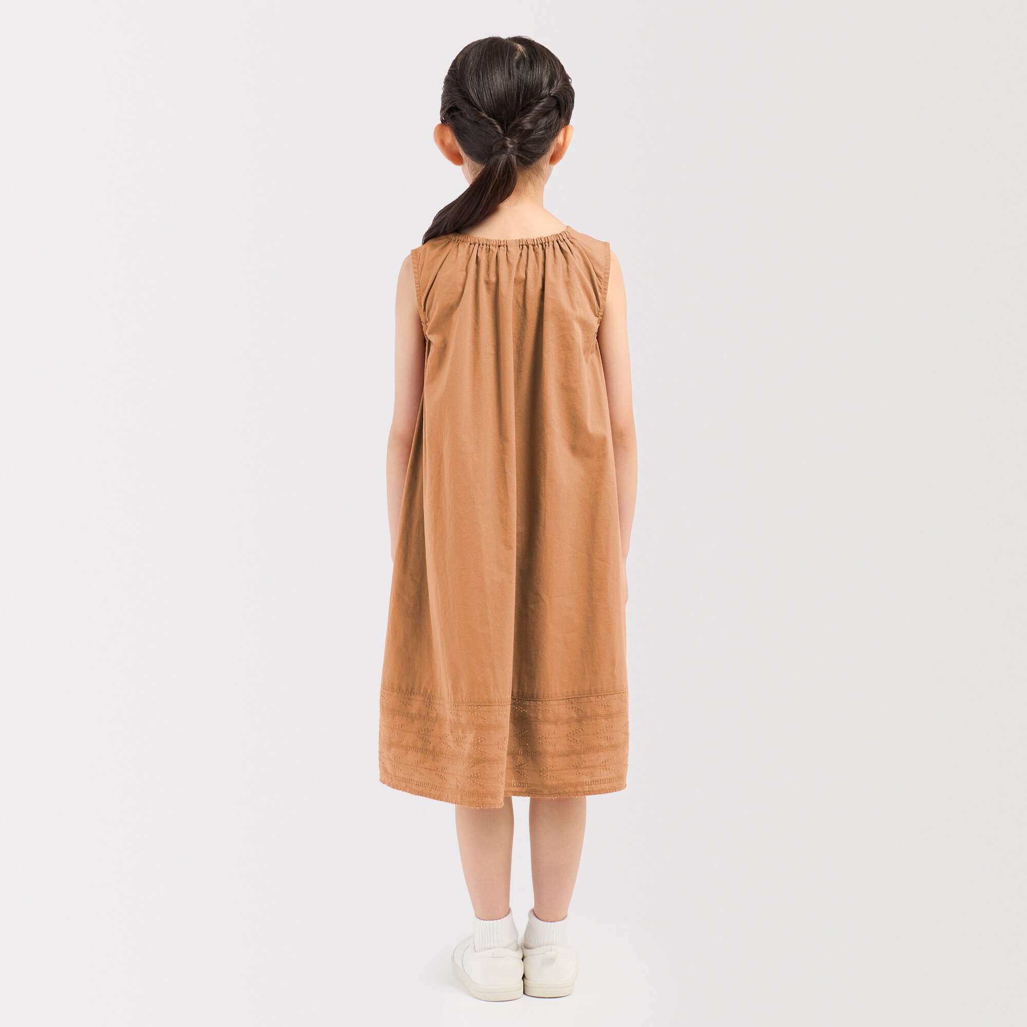 キッズ　からみ織りスリーブレスワンピース