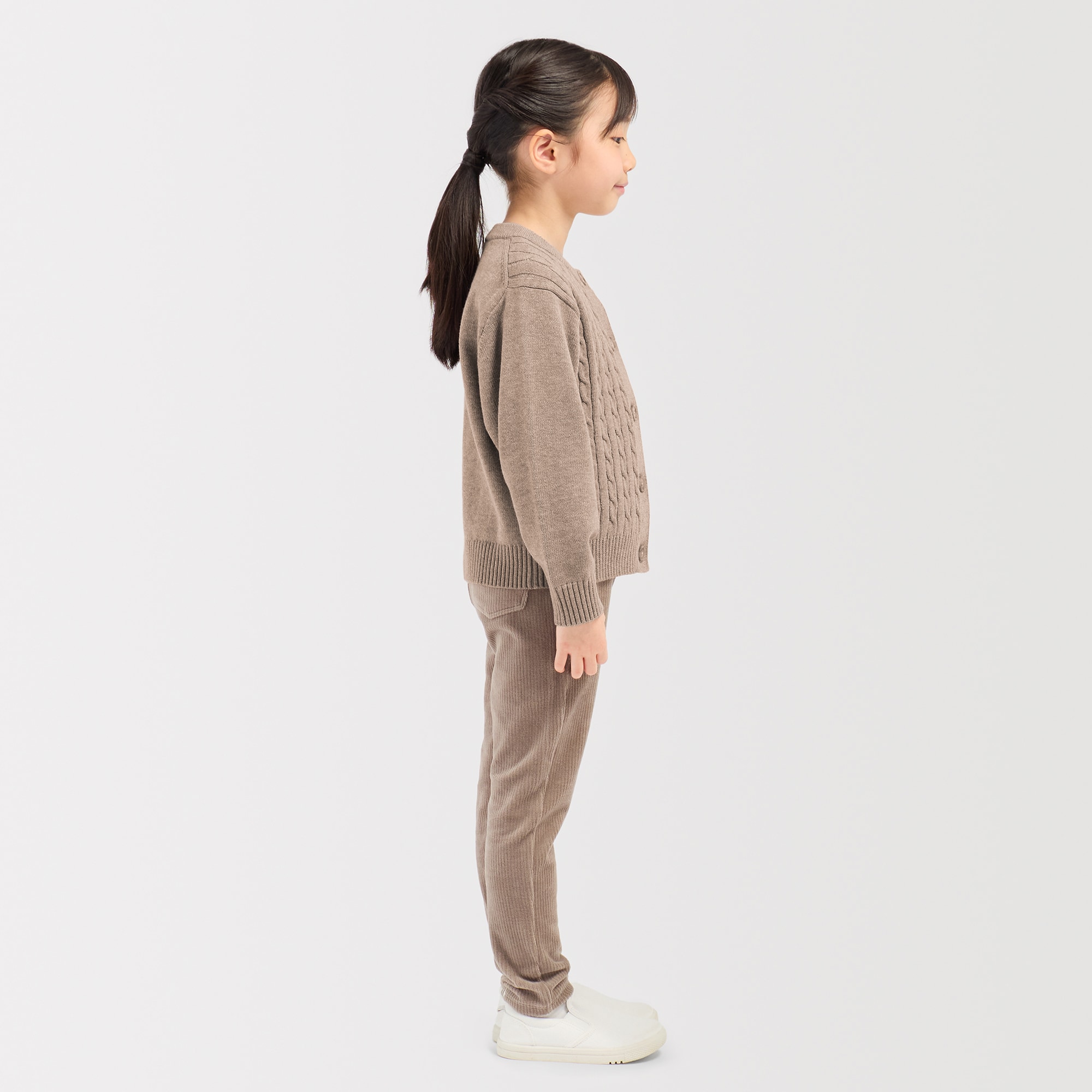 キッズ　洗えるニットクルーネックカーディガン