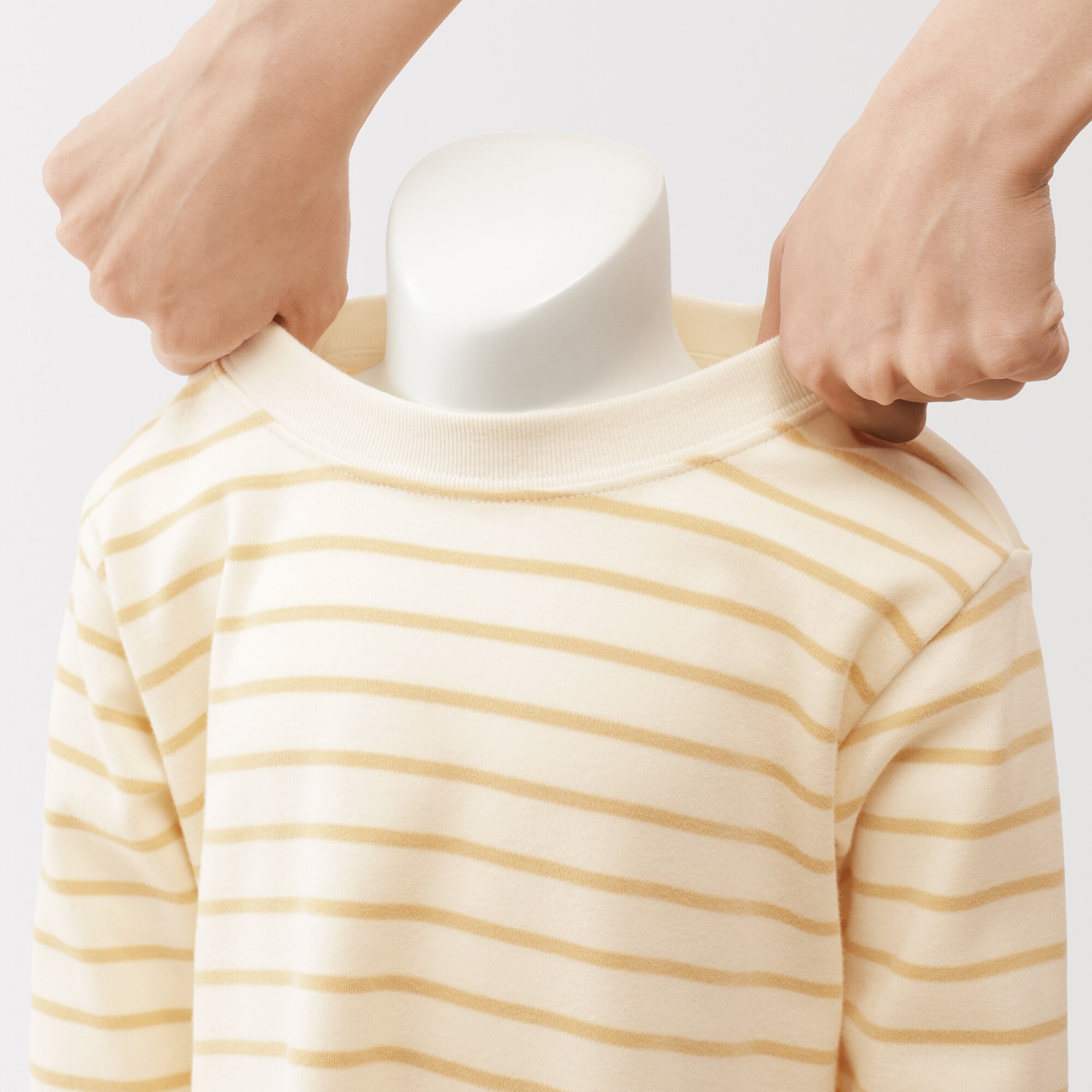 ベビー　あたまするっと両面起毛クルーネック長袖Ｔシャツ