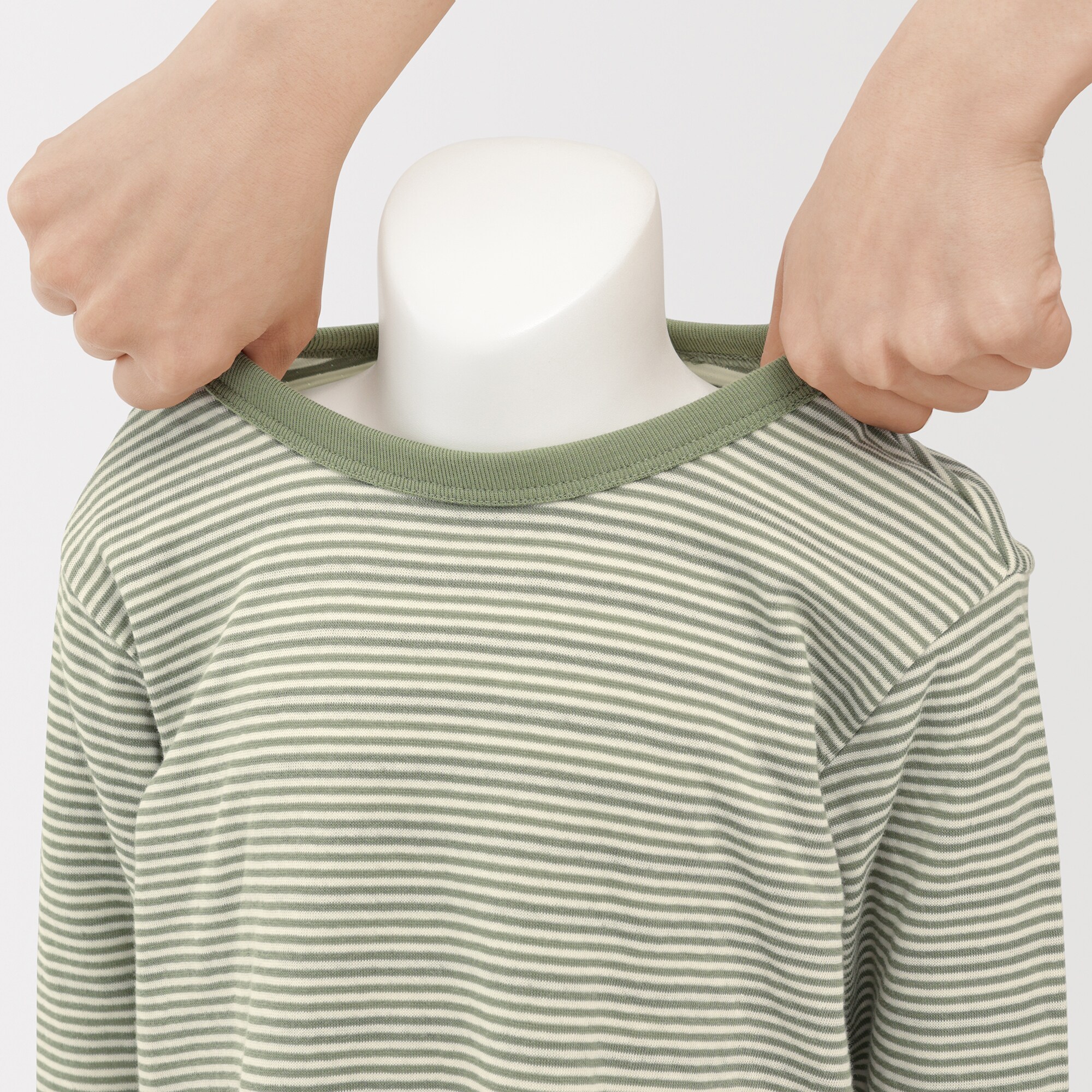 ベビー　あたまするっと接結編みクルーネック長袖Ｔシャツ