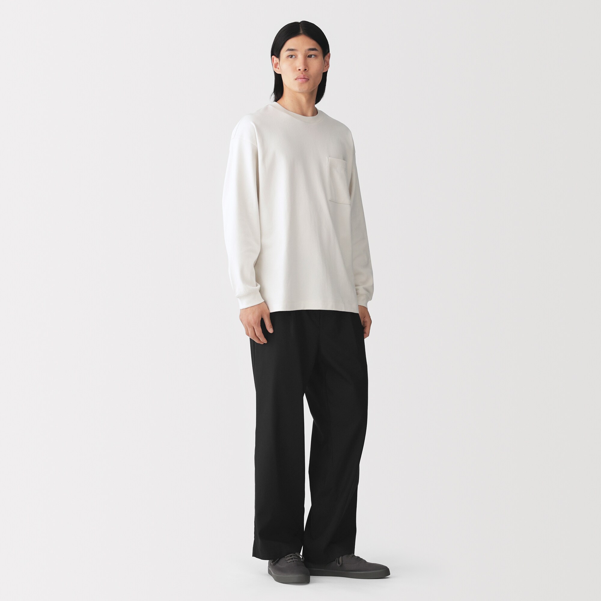 紳士　なめらか　ツータックストレートパンツ