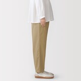 婦人　洗いざらし　コットンイージーテーパードパンツ