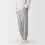 紳士　昔ながらの製法で編み立てたスウェットパンツ