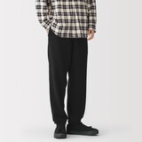 紳士　昔ながらの製法で編み立てたスウェットパンツ