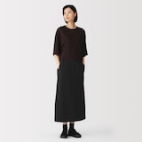 婦人　昔ながらの製法で編み立てたスウェットスカート
