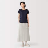 婦人　昔ながらの製法で編み立てたスウェットスカート