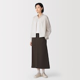 婦人　昔ながらの製法で編み立てたスウェットスカート