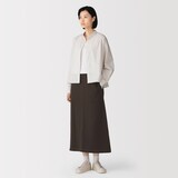 婦人　昔ながらの製法で編み立てたスウェットスカート