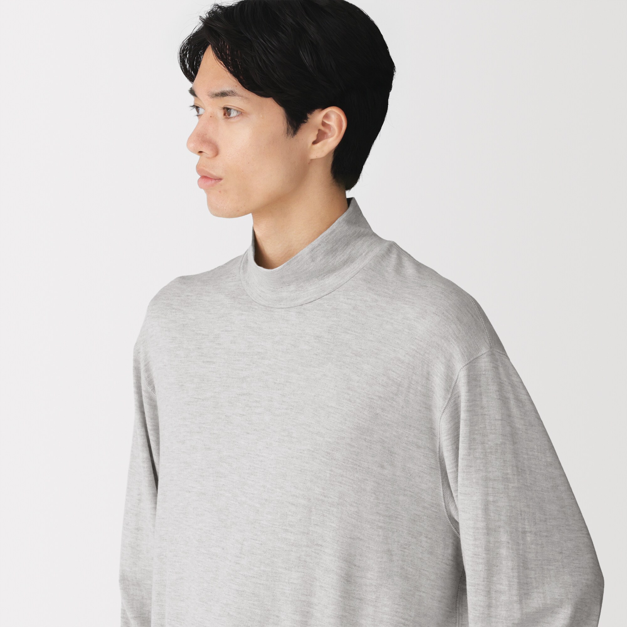 紳士　昔ながらの製法で編み立てた天竺ハイネック長袖Ｔシャツ