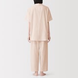 婦人　脇に縫い目のない　薄手ガーゼ五分袖パジャマ（ＯＳ）