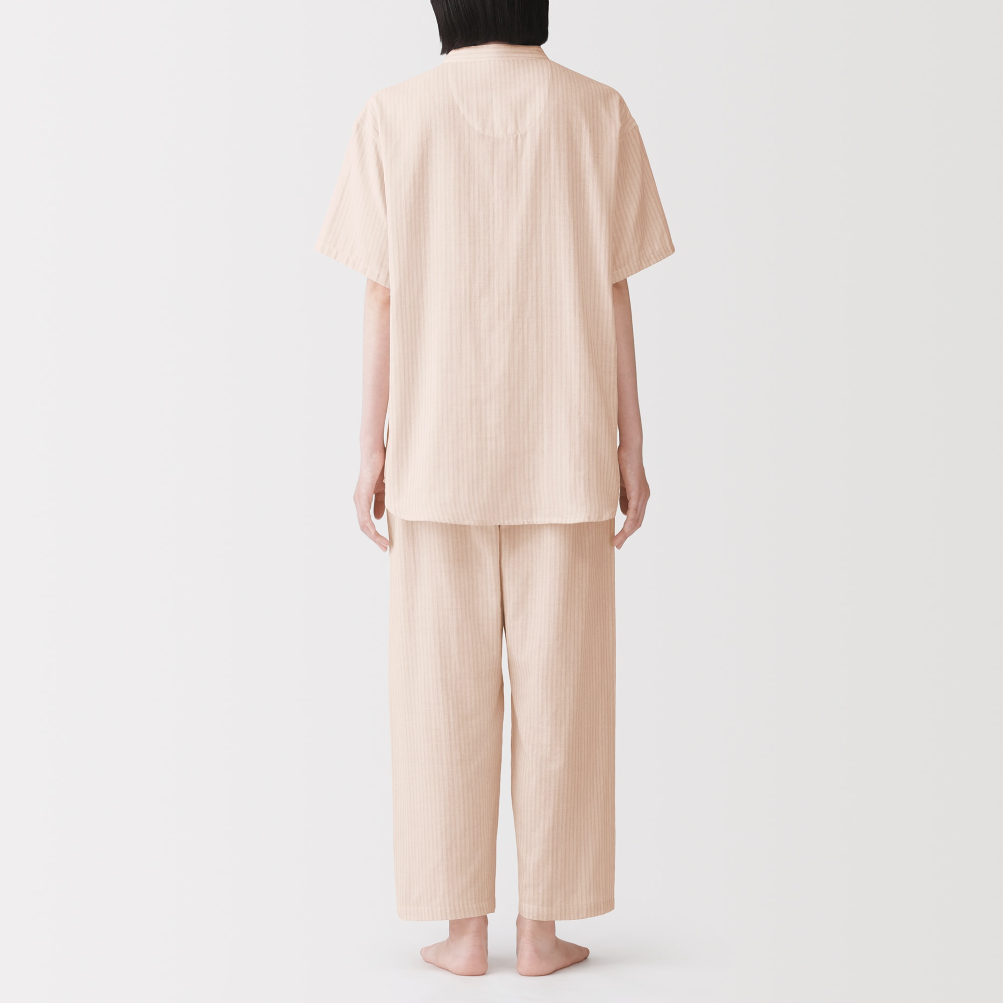 婦人　脇に縫い目のない　薄手ガーゼ五分袖パジャマ（ＯＳ）