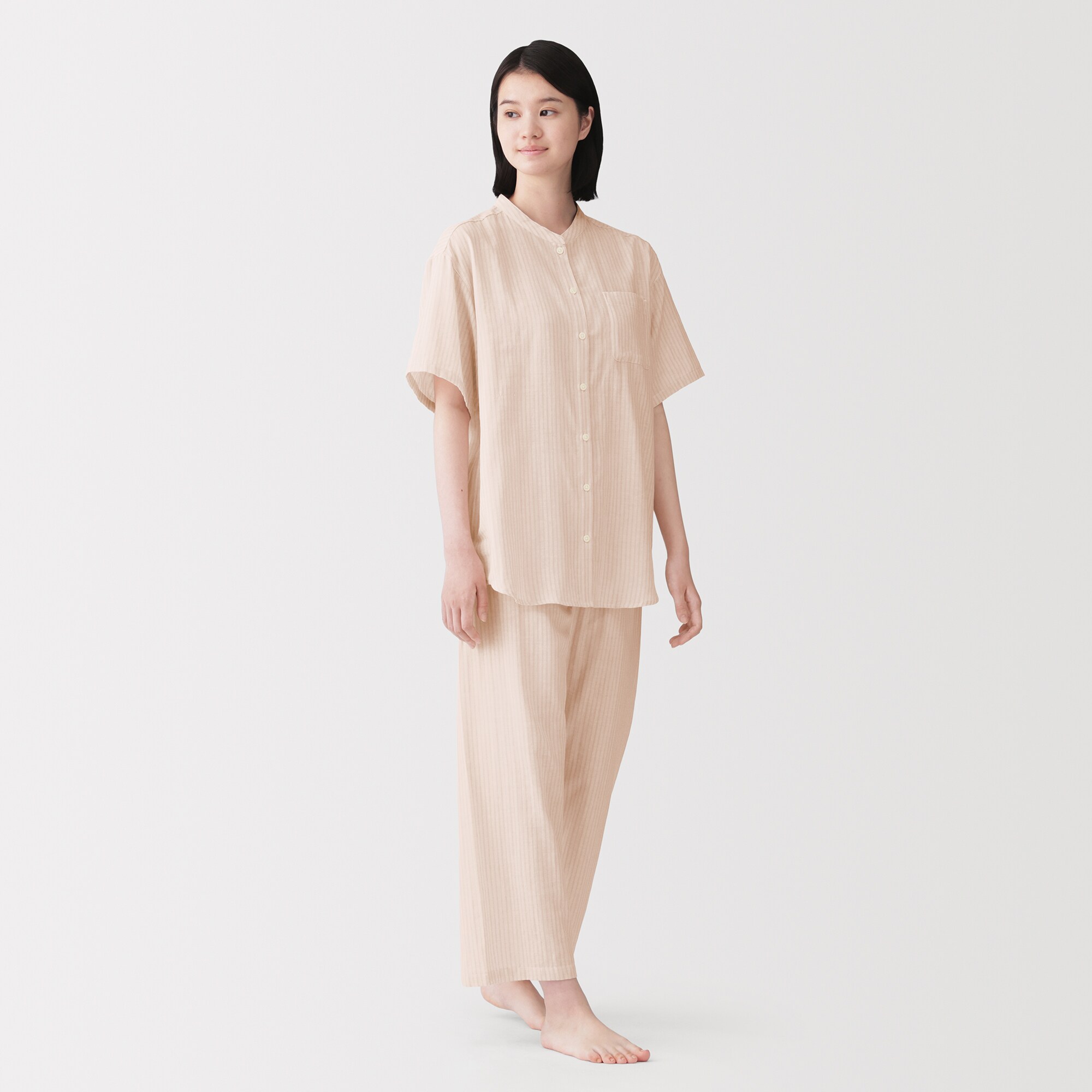 婦人　脇に縫い目のない　薄手ガーゼ五分袖パジャマ（ＯＳ）