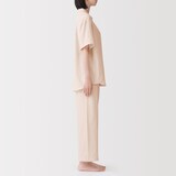 婦人　脇に縫い目のない　薄手ガーゼ五分袖パジャマ（ＯＳ）
