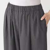婦人　なめらか　イージーワイドストレートパンツ