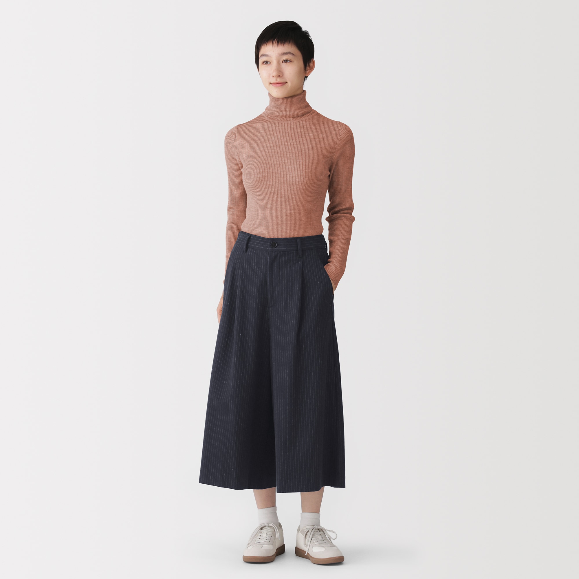 婦人　起毛ジャージー　クロップドパンツ