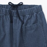 婦人　洗いざらし　デニムイージーテーパードパンツ