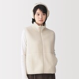 毛布素材でできた　イヤーマフ