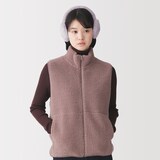 毛布素材でできた　イヤーマフ