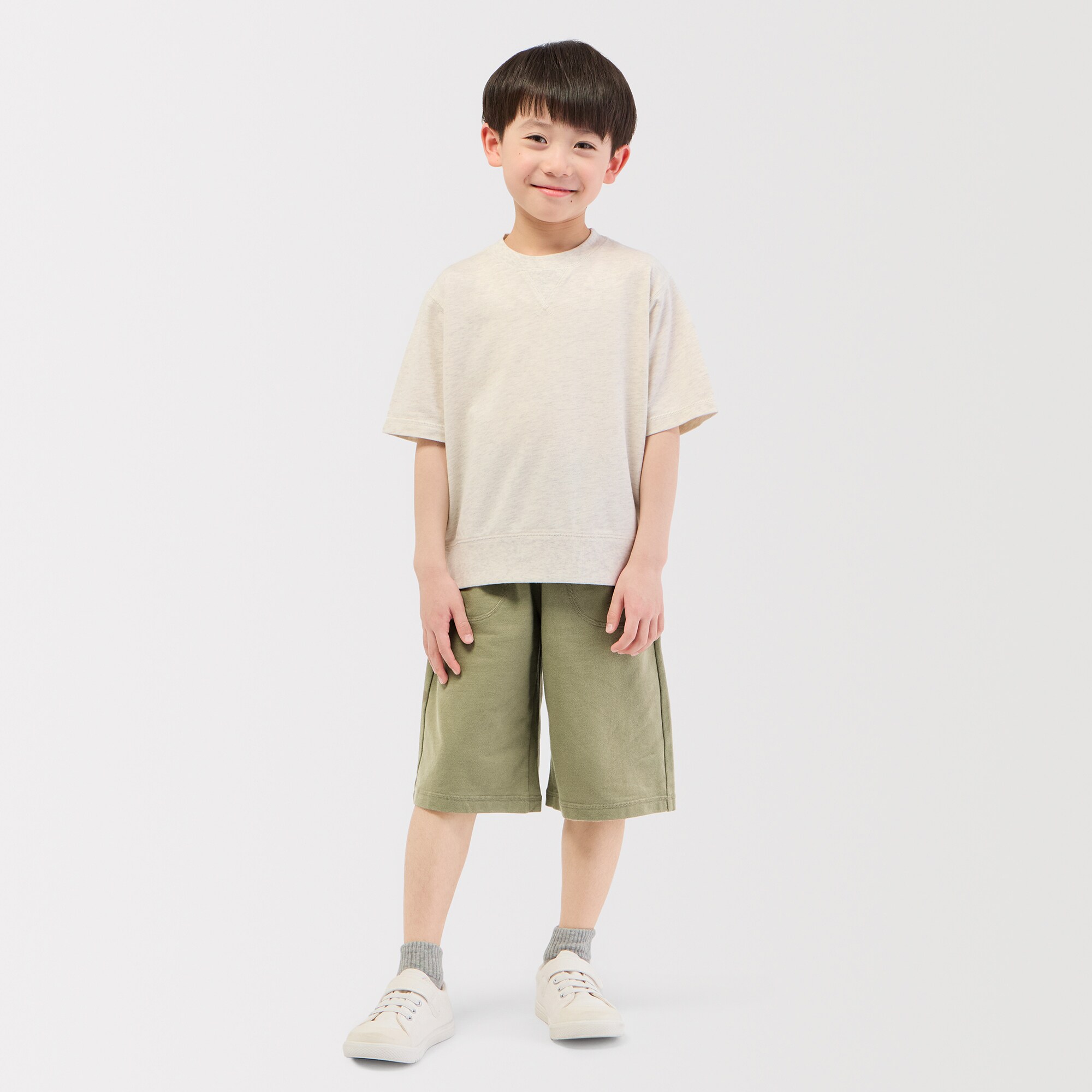キッズ　ライトスウェットクロップドパンツ