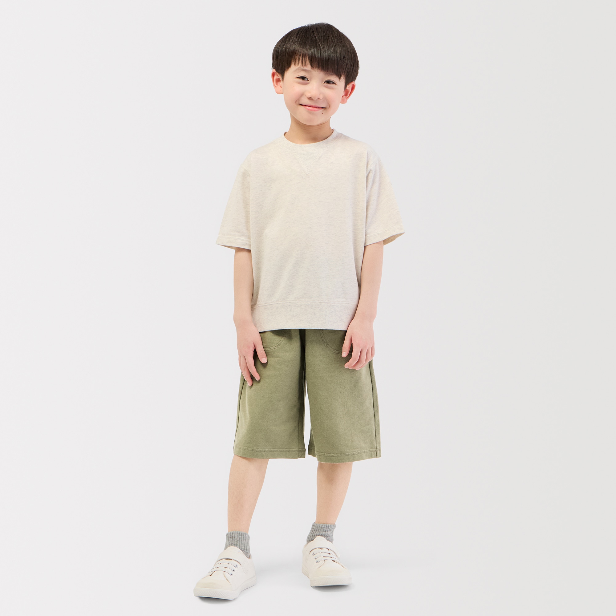 キッズ　ライトスウェットクロップドパンツ