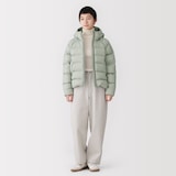 婦人　軽量ダウンポケッタブルフード付きジャケット