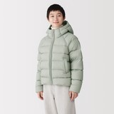 婦人　軽量ダウンポケッタブルフード付きジャケット