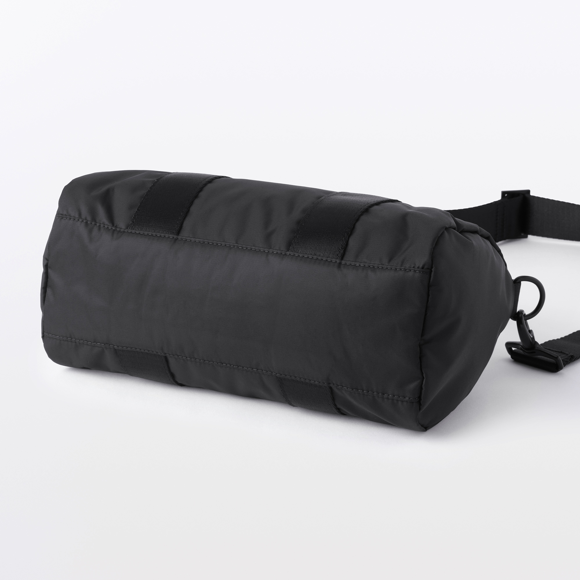 ［新品］MUJI Labo 再生ナイロン ミニボストンバッグ 6L 黒　ムジラボ 再生ナイロンミニボストンバッグ | 無印良品