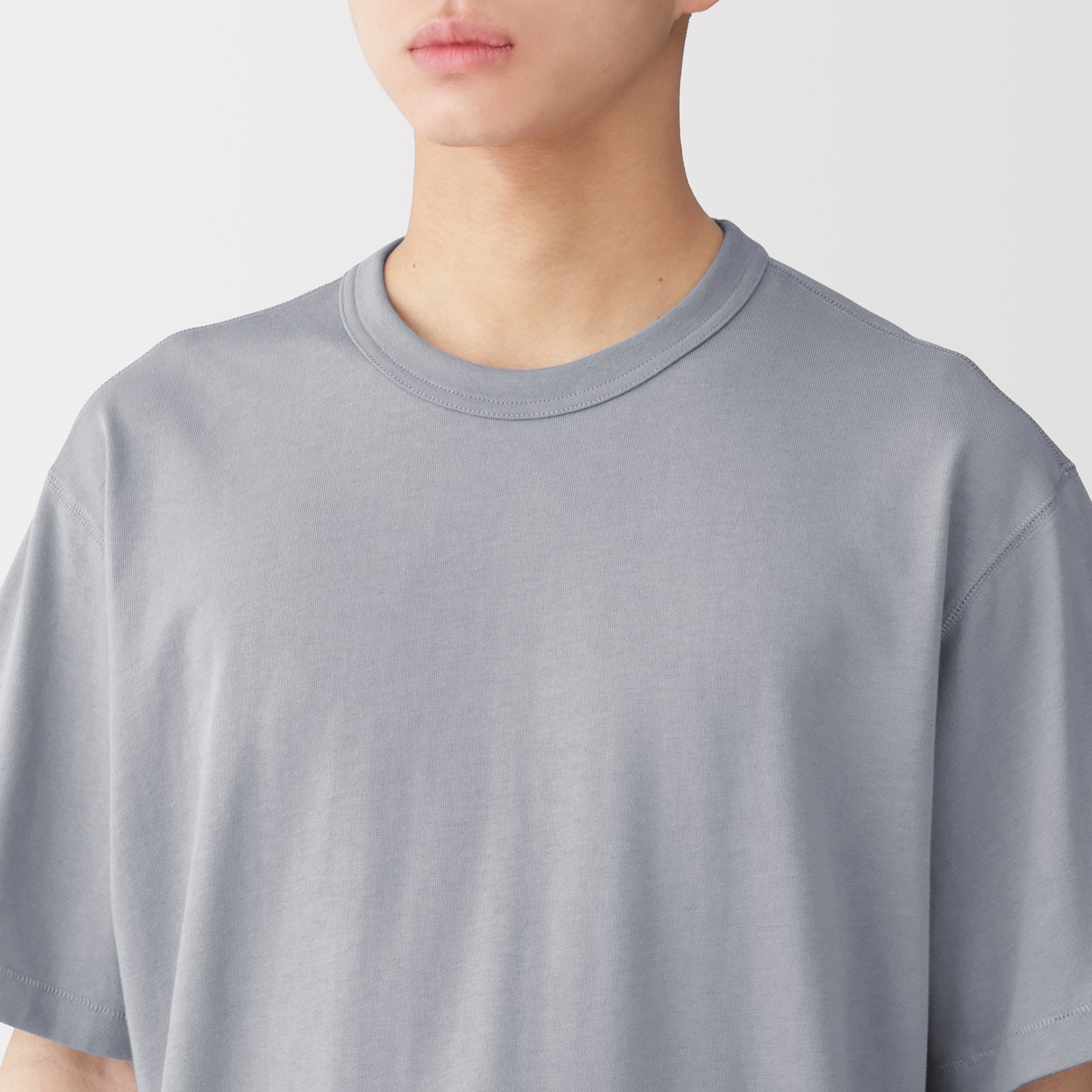 紳士　昔ながらの製法で編み立てたクルーネック半袖Ｔシャツ
