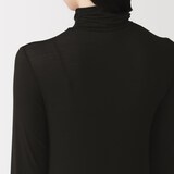 婦人　シアータートルネック長袖Ｔシャツ
