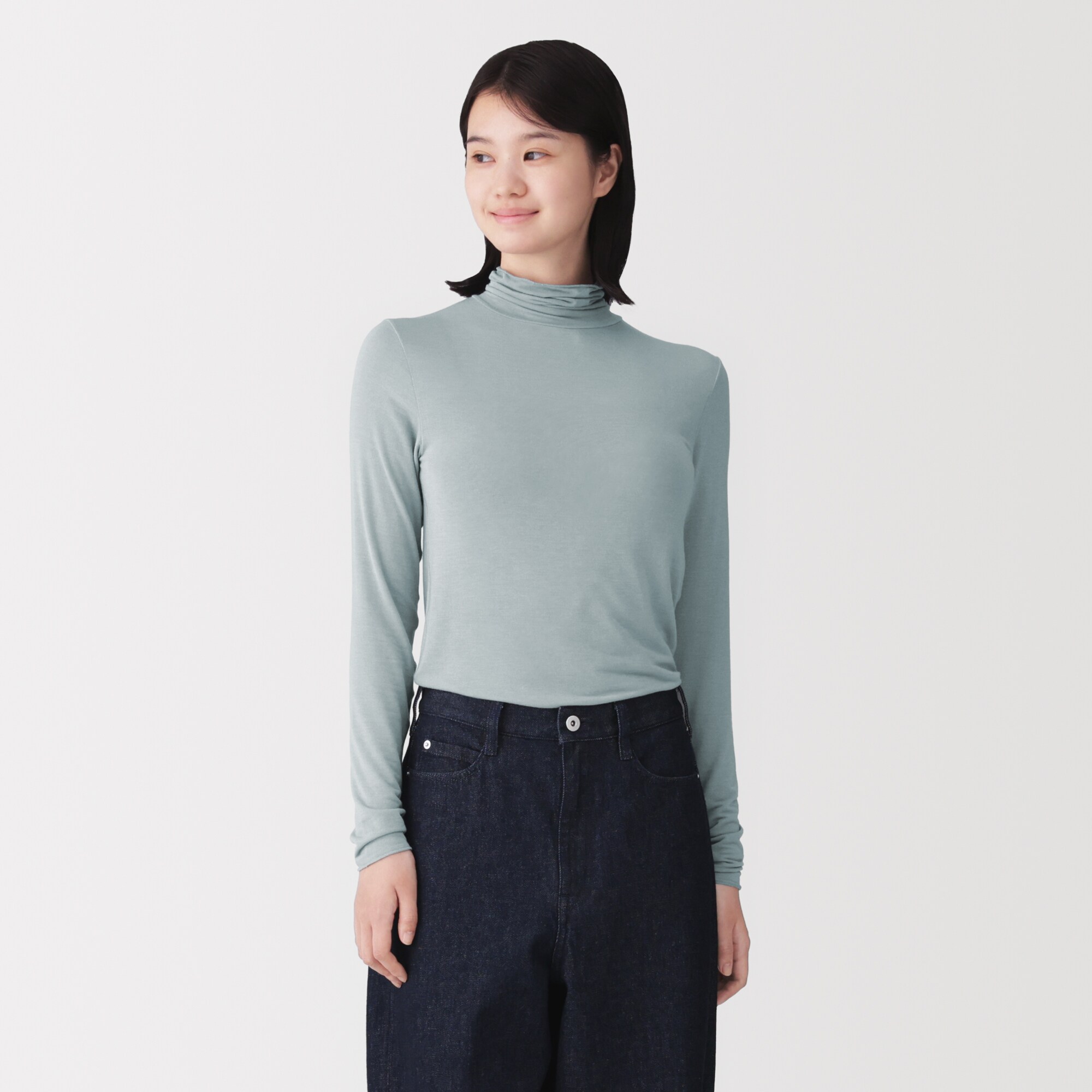 婦人　シアータートルネック長袖Ｔシャツ