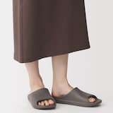 足なりサンダル