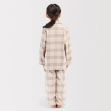 キッズ　脇に縫い目のない　フランネル　長袖パジャマ