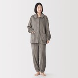 婦人　静電気が起きにくい　着る毛布パジャマ