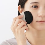 肌あたりやわらか　フェイスパウダー用ブラシ　コンパクトタイプ