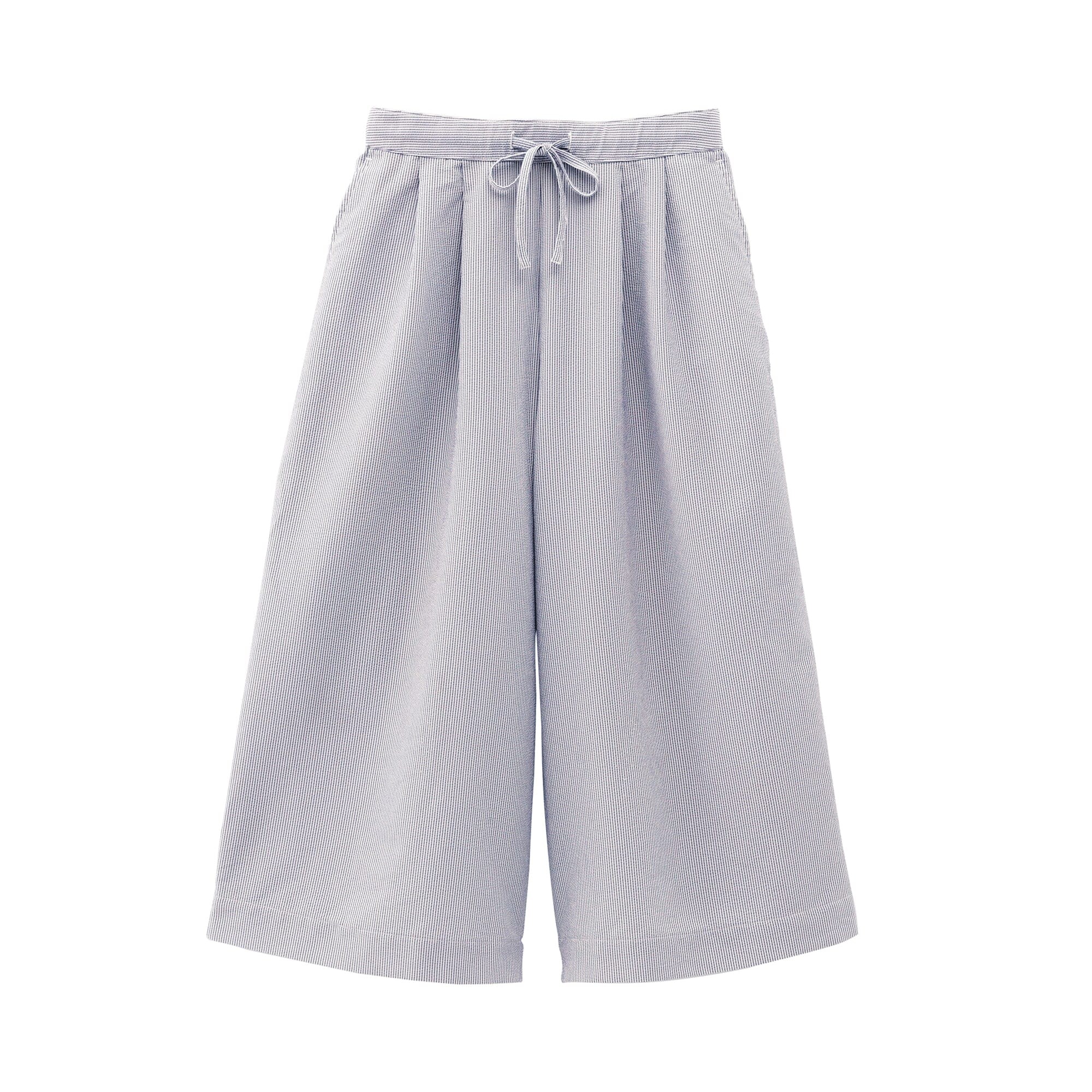 洗いなおした服　ボトムス
