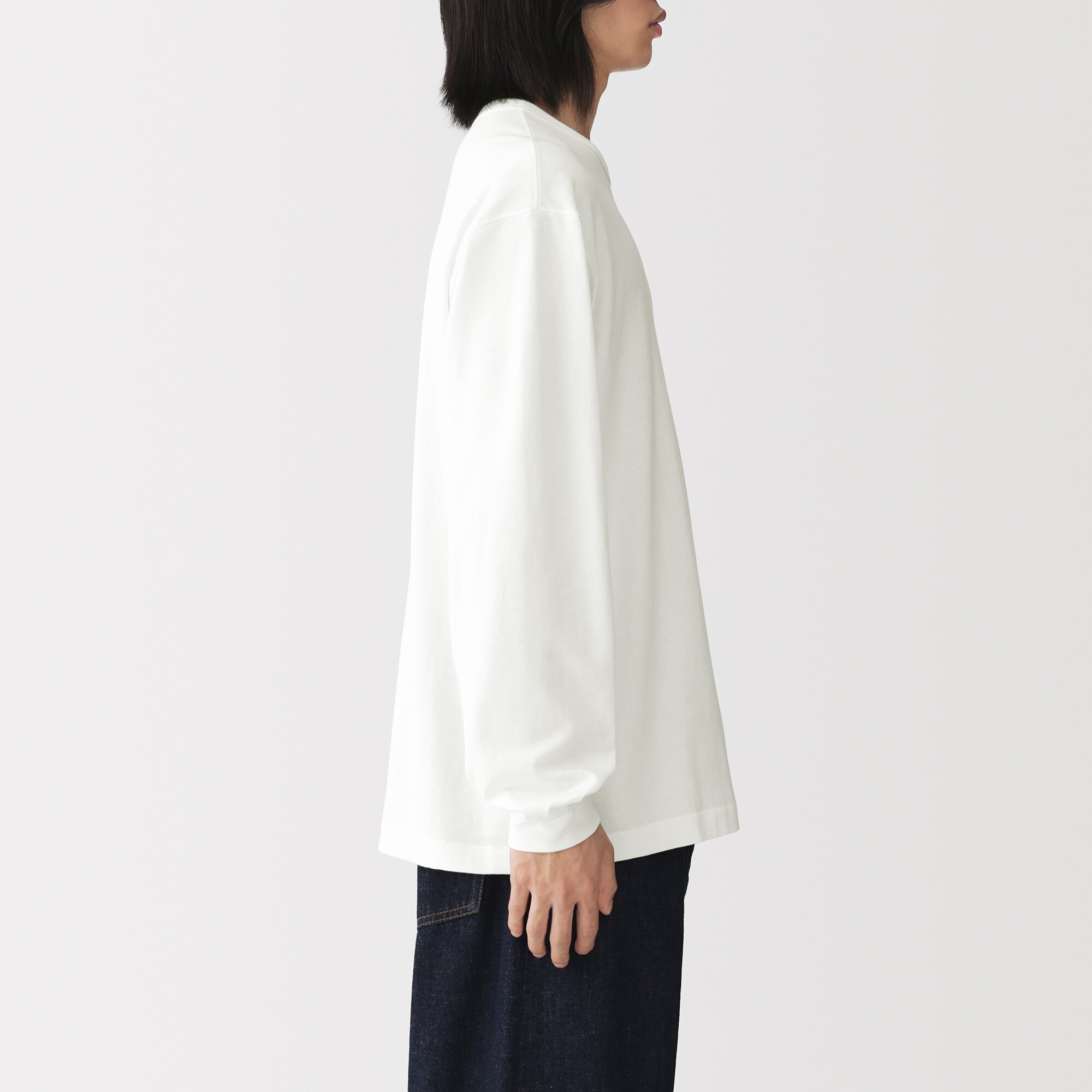 紳士　昔ながらの製法で編み立てたクルーネック長袖Ｔシャツ